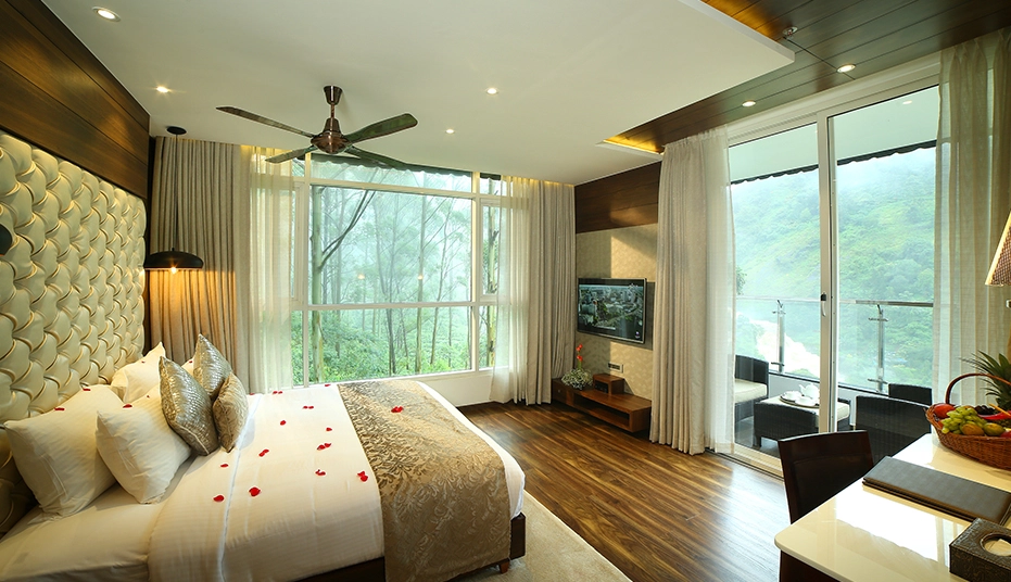 luxury resorts in munnar